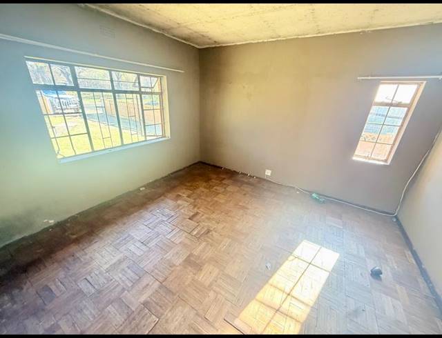 8 BEDROOM HOUSE FOR SALE IN VANDERBIJLPARK CW 3